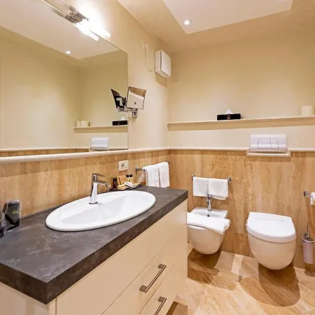 Baia D'oro - Adults Only Hotell Gargnano